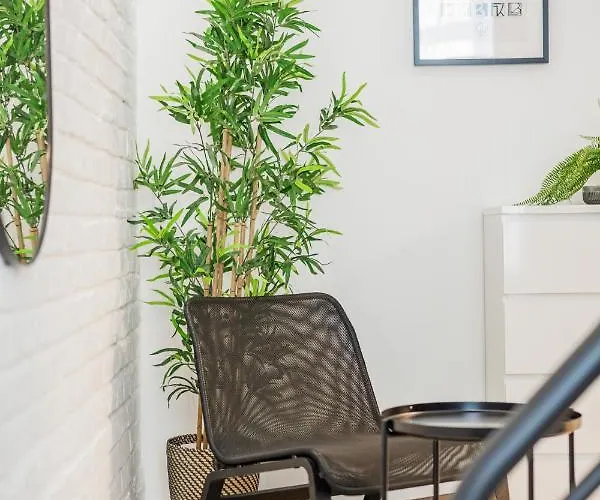Hostal Chic By Home2 *