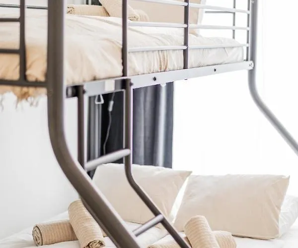 Chic By Home2