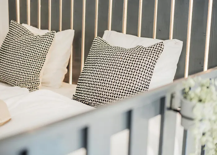 Hostal Chic By Home2