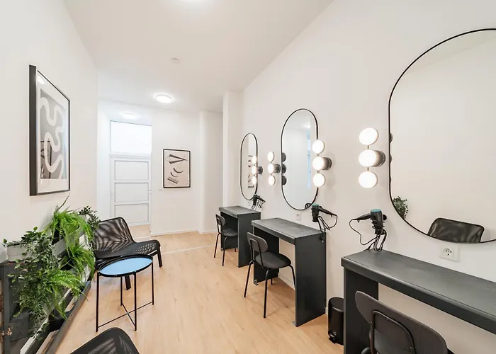 Hostal Chic By Home2