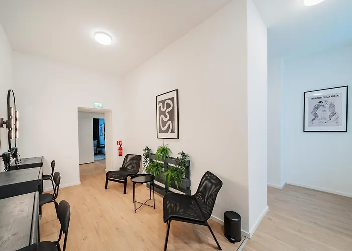 Hostal Chic By Home2