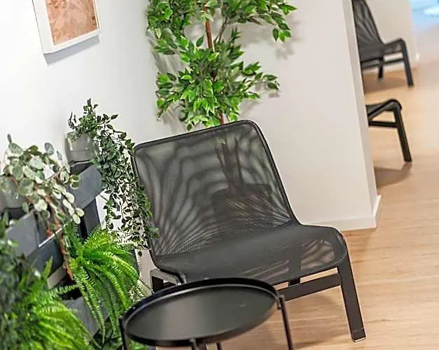 Chic By Home2 *