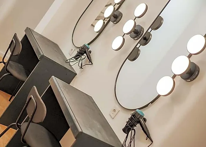 Hostal Chic By Home2