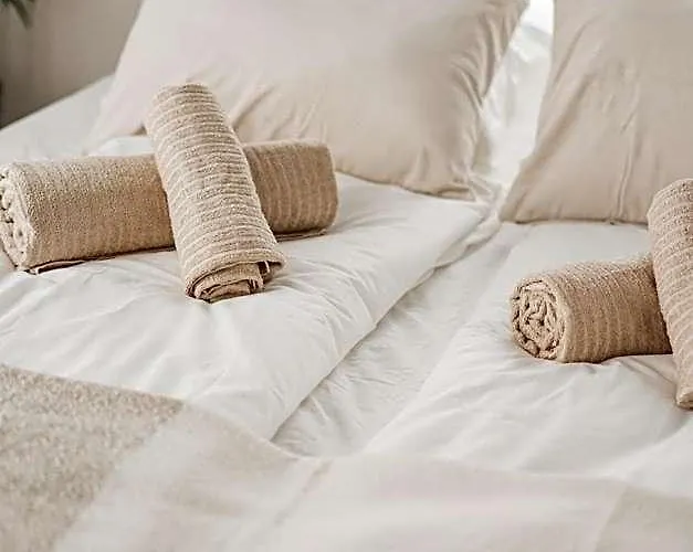 Chic By Home2