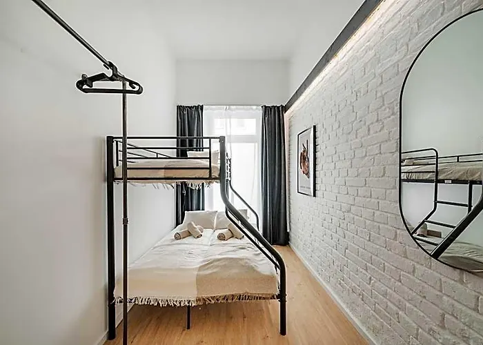 Chic By Home2 * Viena