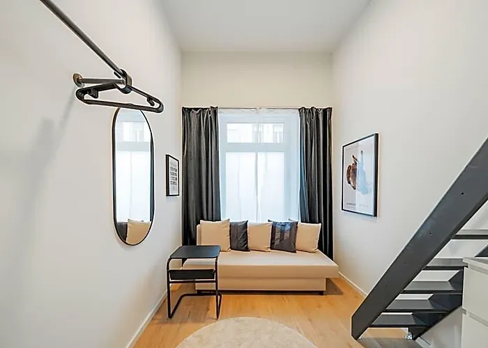 Chic By Home2 Hostal *